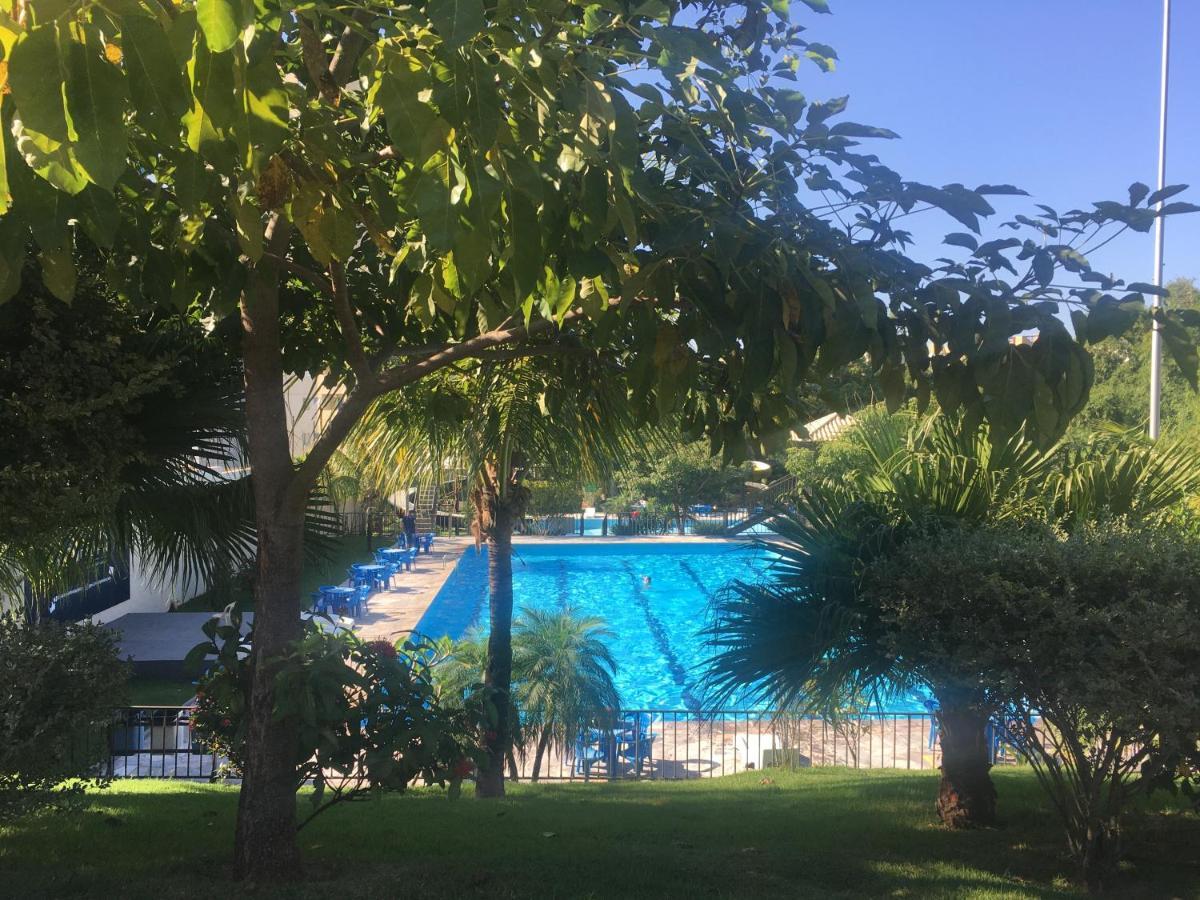 كلدس نوفاس Hotel Golden Dolphin Com Cafe Da Manha! Piscinas 24H المظهر الخارجي الصورة